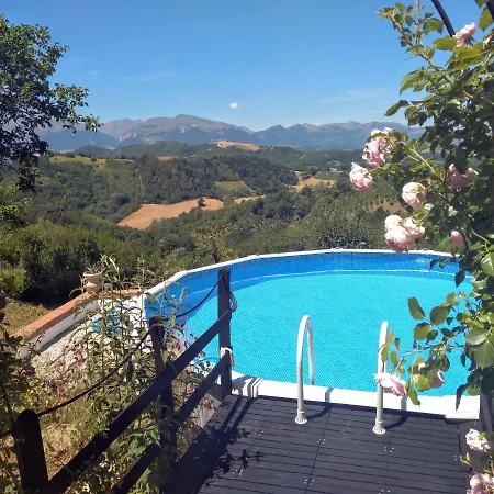 Casa Dei Pini アパート Montefalcone Appennino