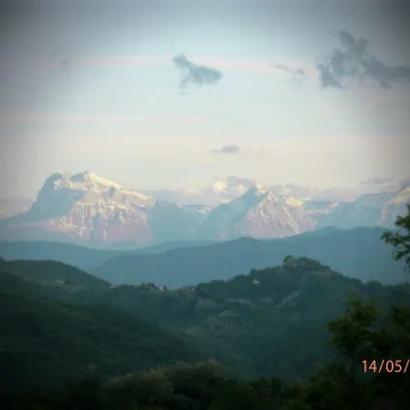 Casa Dei Pini شقة Montefalcone Appennino