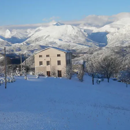 Casa Dei Pini アパート Montefalcone Appennino